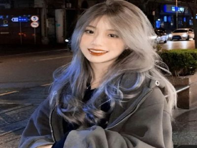 火舞被3个小孩c,舞者受伤仍坚持演出，网友点赞勇气-1
