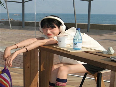 打屁股女校花刑凳裸臀,校园风波：女校花涉嫌暴力冲突-2