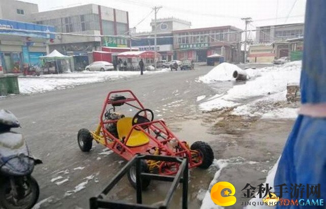 《绝地求生》玩家自制蹦蹦车，还原度高驾驶体验佳