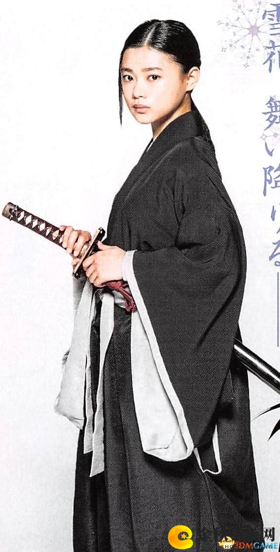 《死神》真人版电影定妆照曝光，露琪亚造型大变引发讨论
