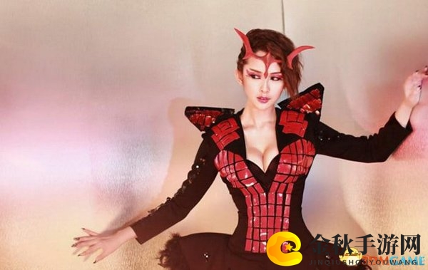 美女COSER化身天才女主，地狱蝴蝶丸即将亮相CJ盛会！
